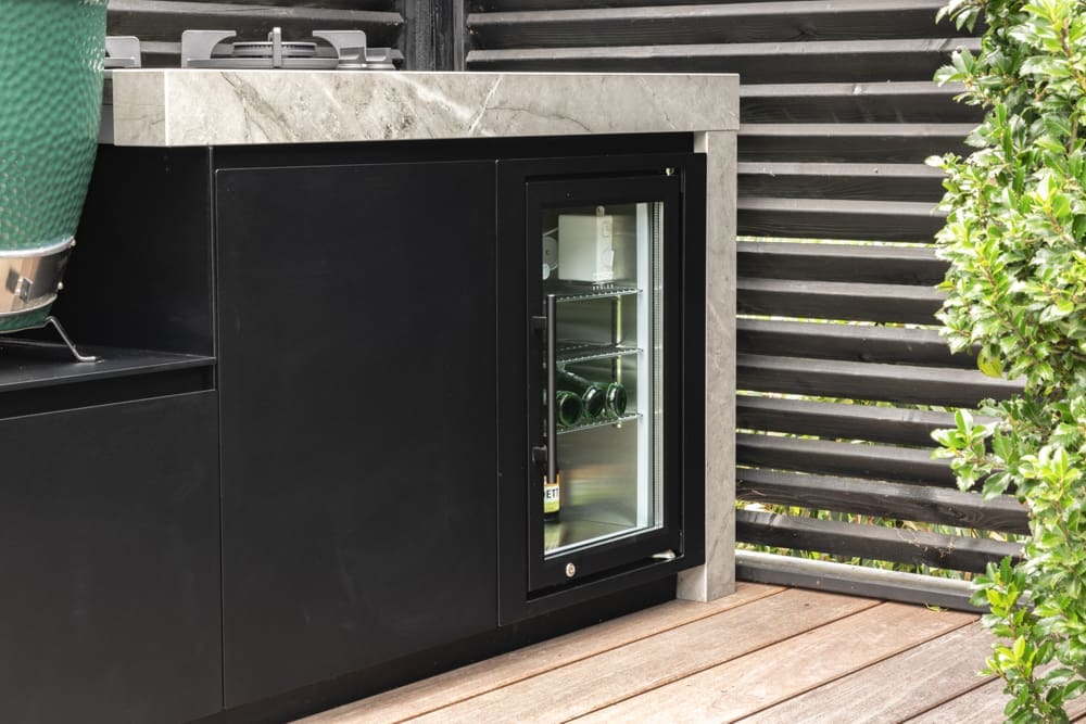 kleine minibar in de buitenkeuken