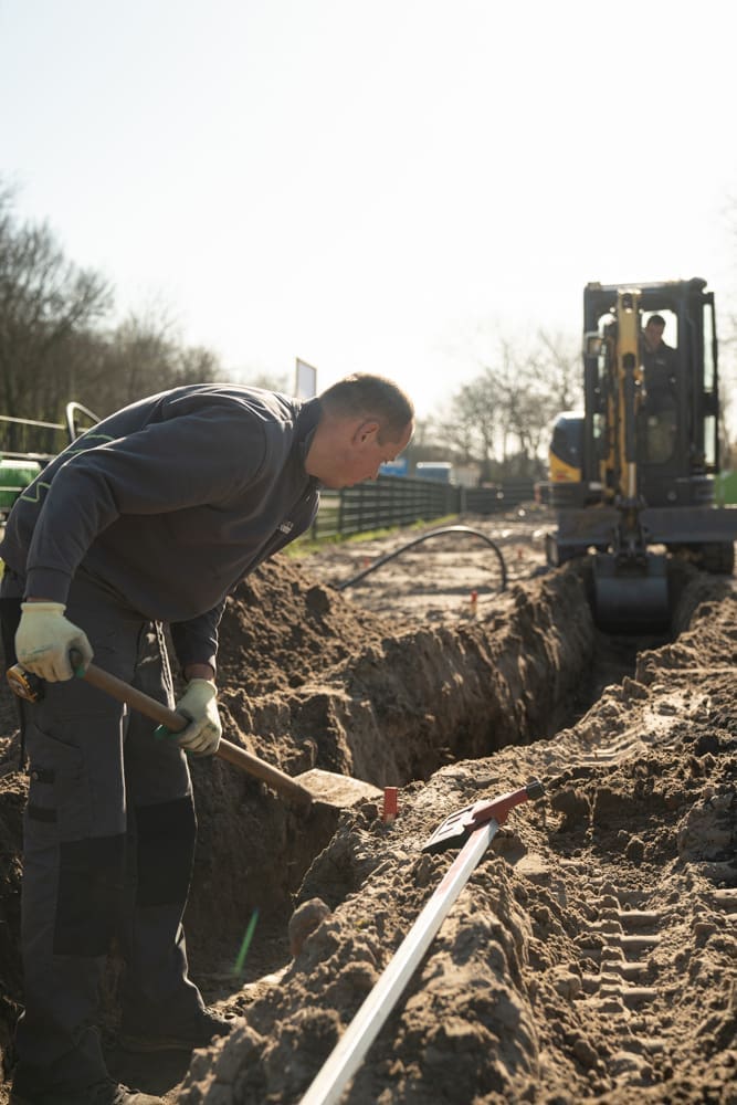 Proces_3  sleuven graven sleuven graven met de kraan voor de beregening