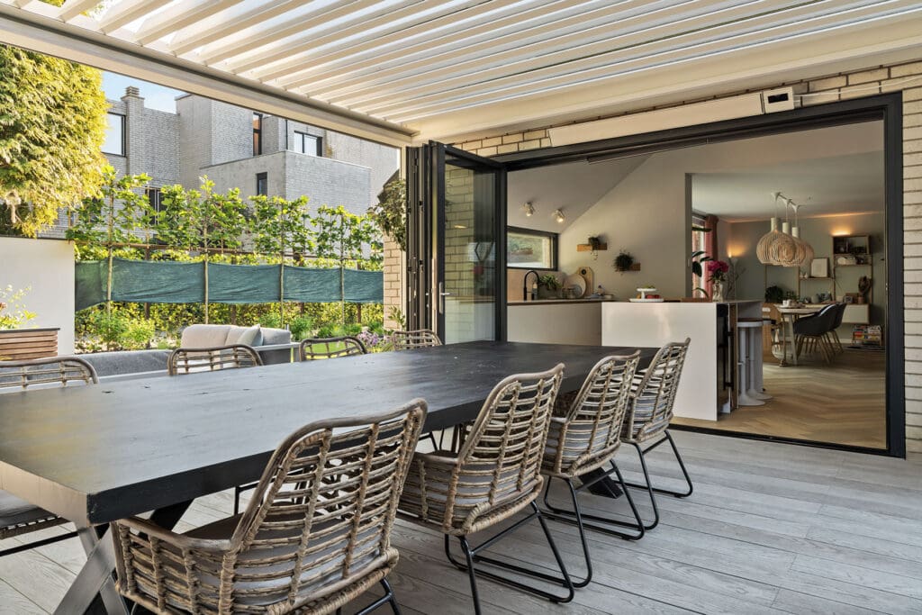 05 eettafel buitenkeuken