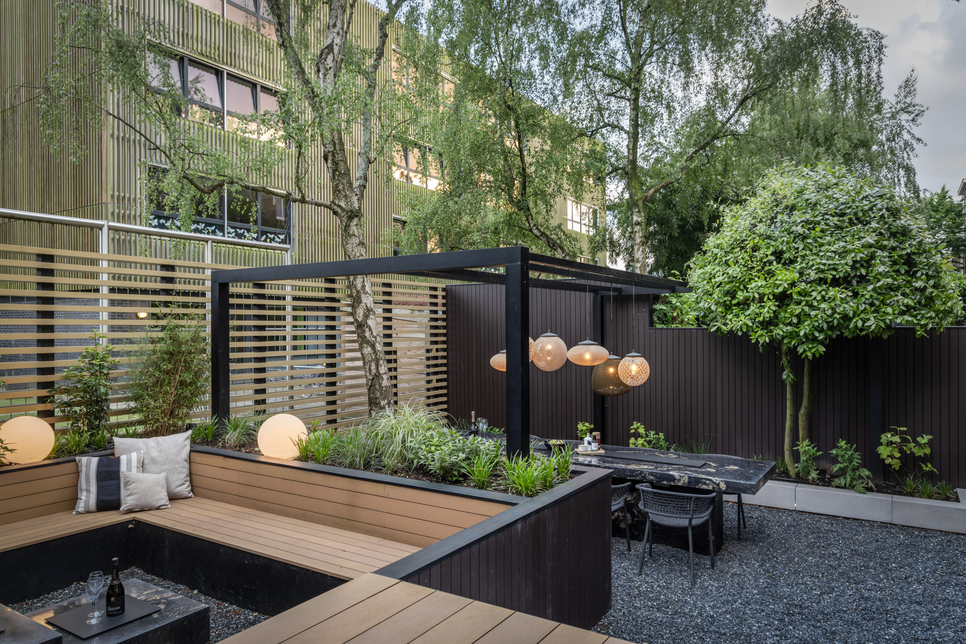 groot grind vlak met pergola