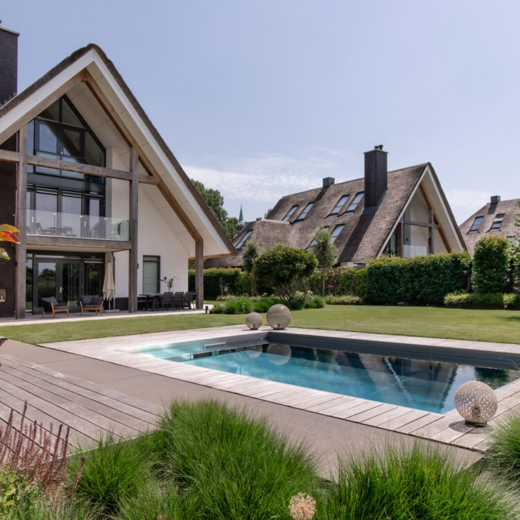 Garden Anchored in Elegance