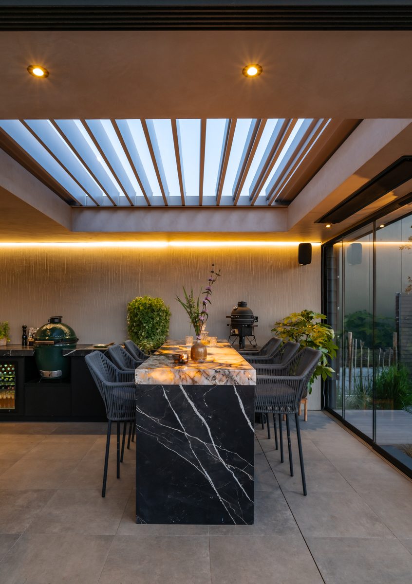 Refined Lumina Outdoor Kitchen