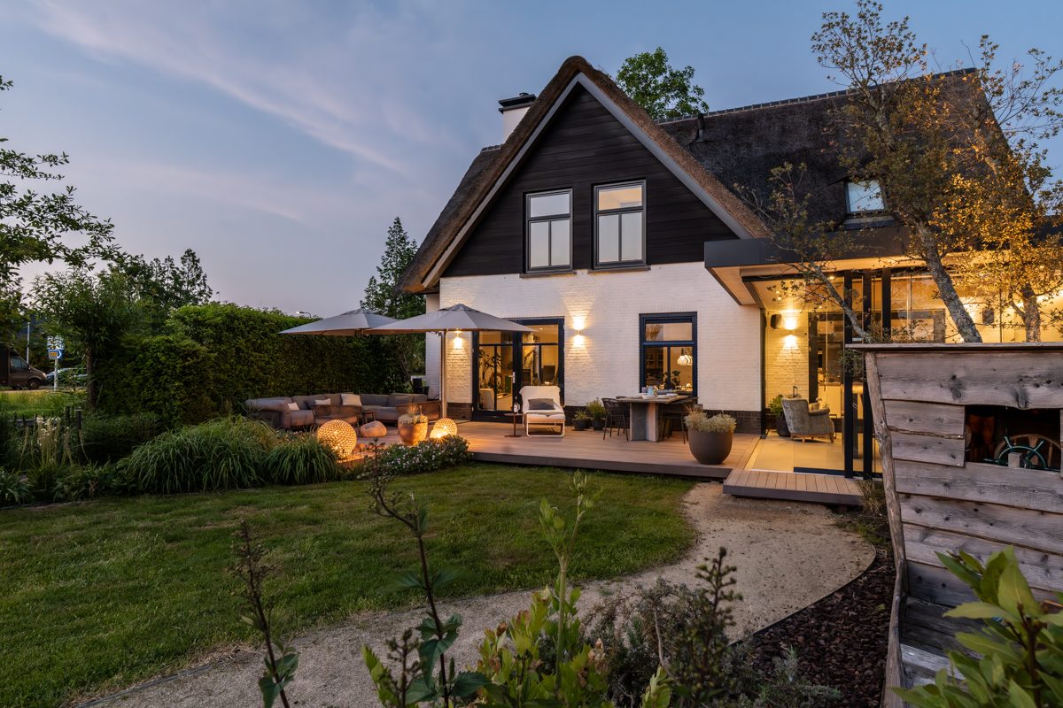 Villatuin | Wild & Refined Country Garden in Reeuwijk