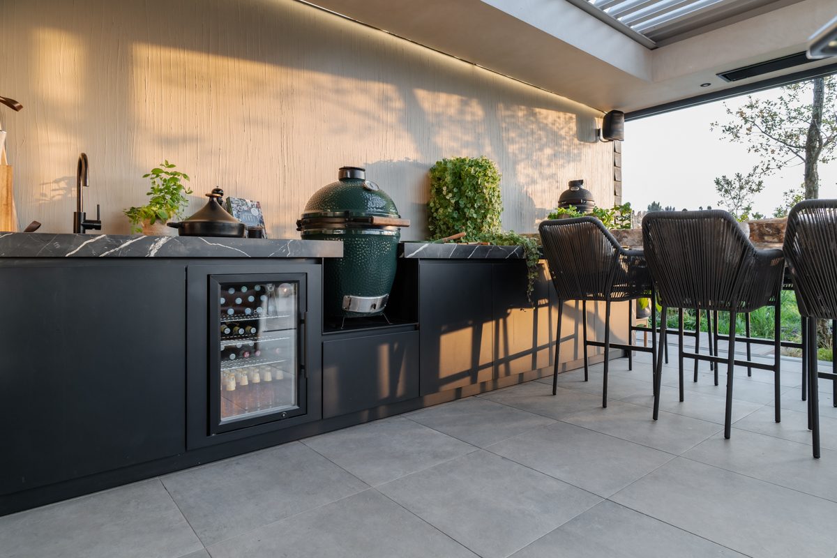 Buitenkoelkast | Refined Lumina Outdoor Kitchen