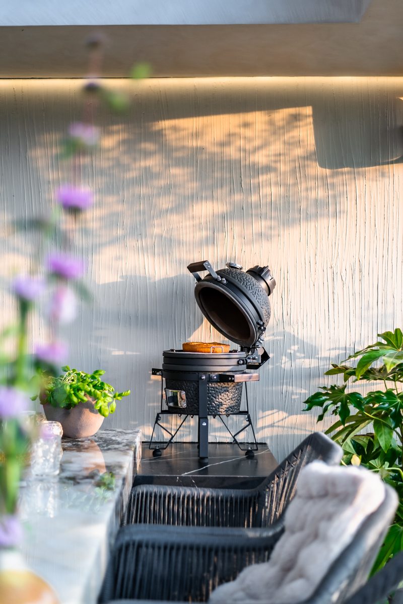 Black Bastard mini | Refined Lumina Outdoor Kitchen