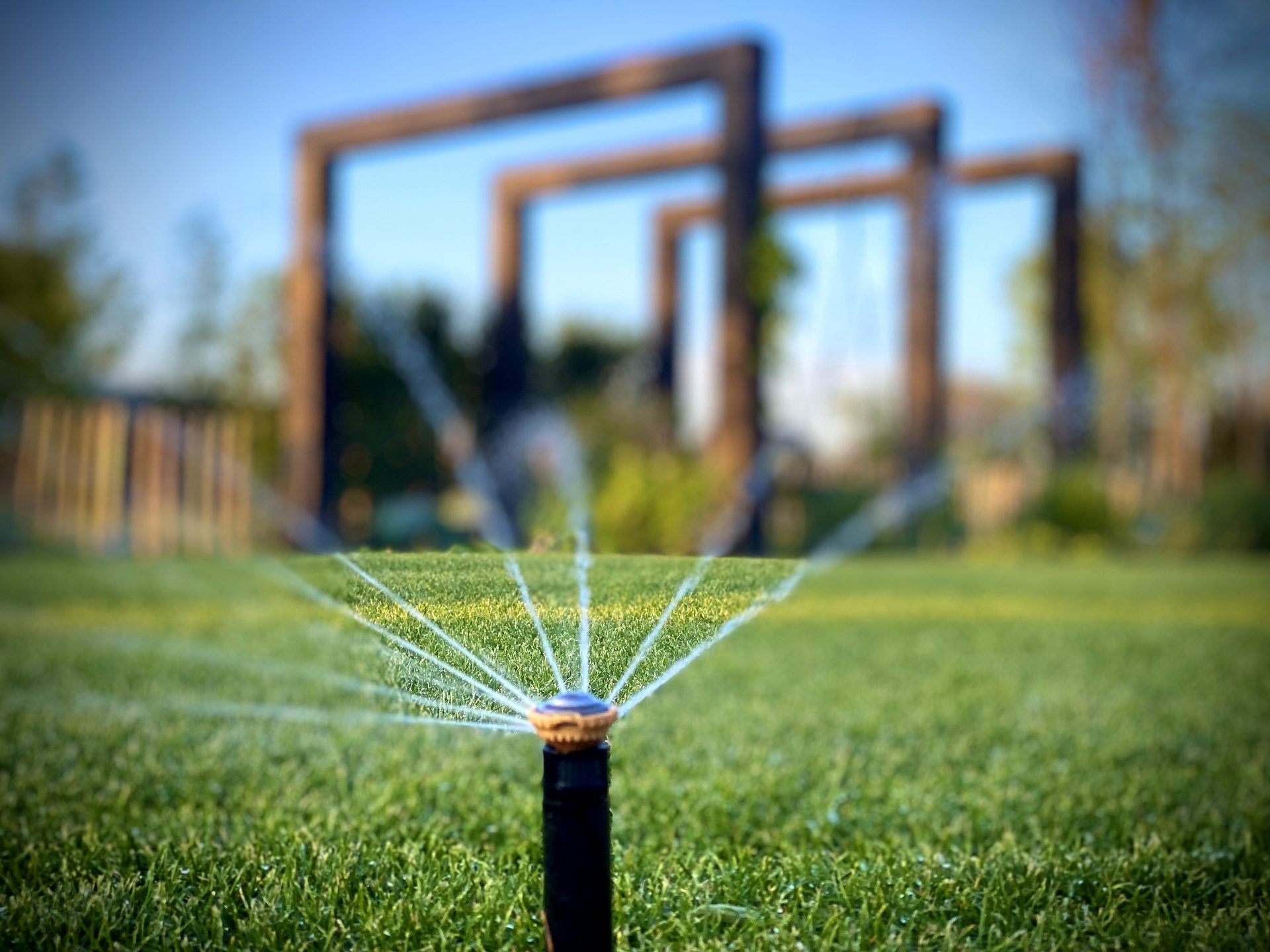 Beregening | Wild & Refined Country Garden in Reeuwijk