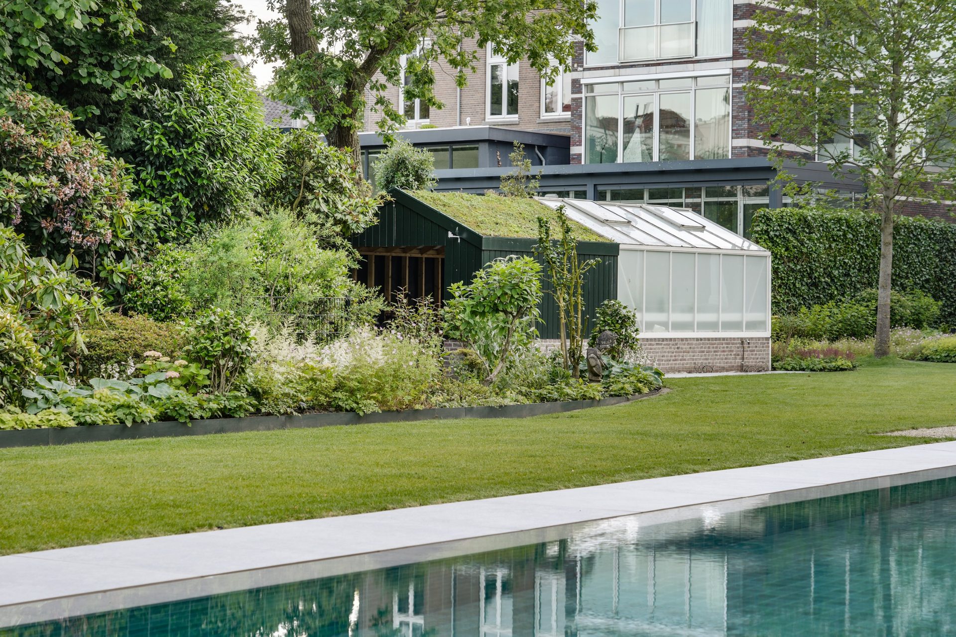 Moestuinkas | Rotterdams badhuis, wellnesstuin in Rotterdam