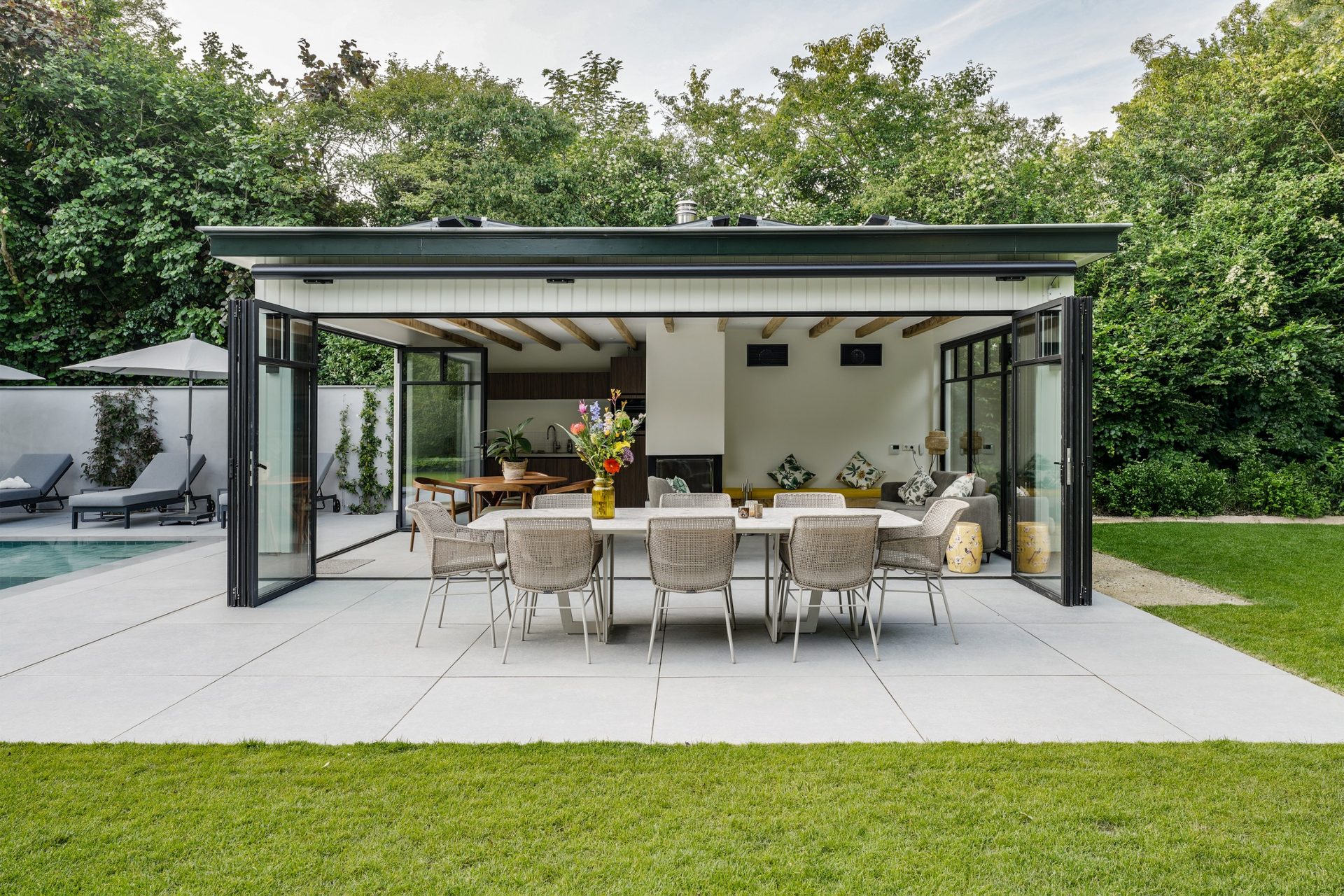 Overkapping open | Rotterdams badhuis, wellnesstuin in Rotterdam