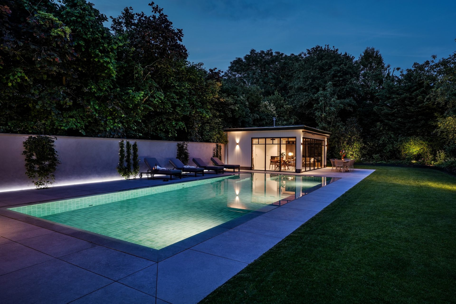 Tuinverlichting | Rotterdams badhuis, wellnesstuin in Rotterdam