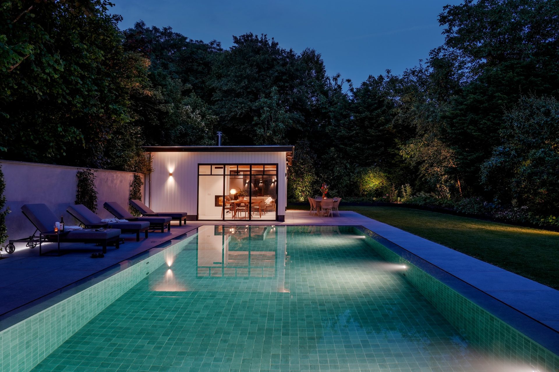 Zwembadverlichting | Rotterdams badhuis, wellnesstuin in Rotterdam