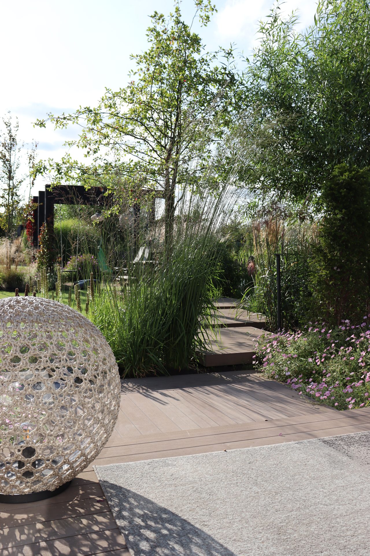 Tribù verlichting | Wild & Refined Country Garden in Reeuwijk